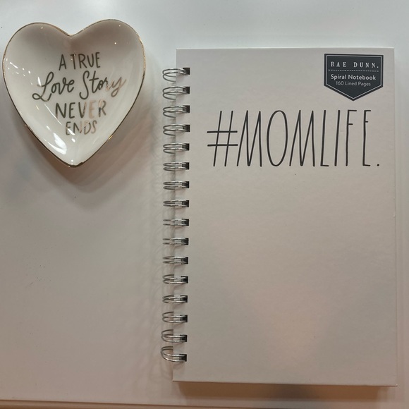 5/$50 Rae Dunn #Momlife Spiral Notebook
